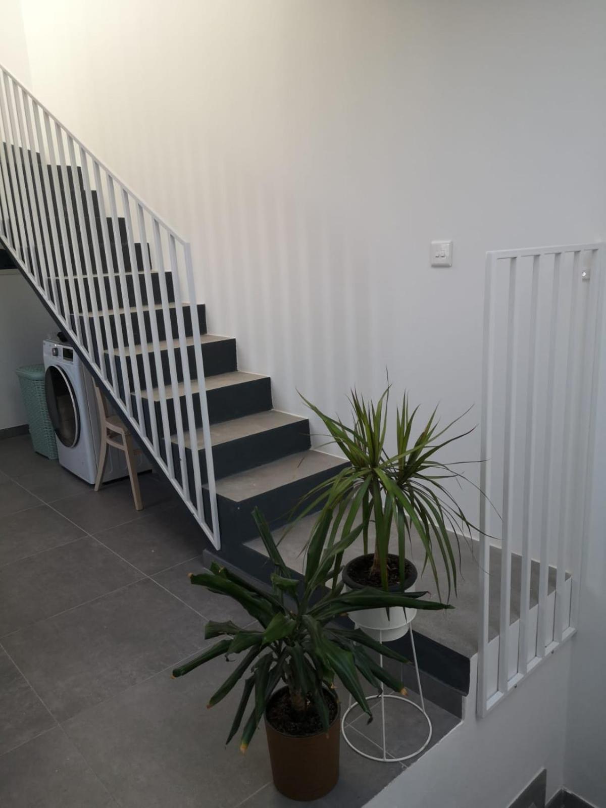 Appartement Minimal & Arty Townhouse à Hamrun Extérieur photo
