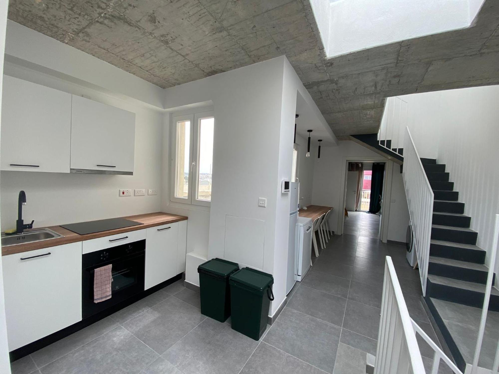 Appartement Minimal & Arty Townhouse à Hamrun Extérieur photo