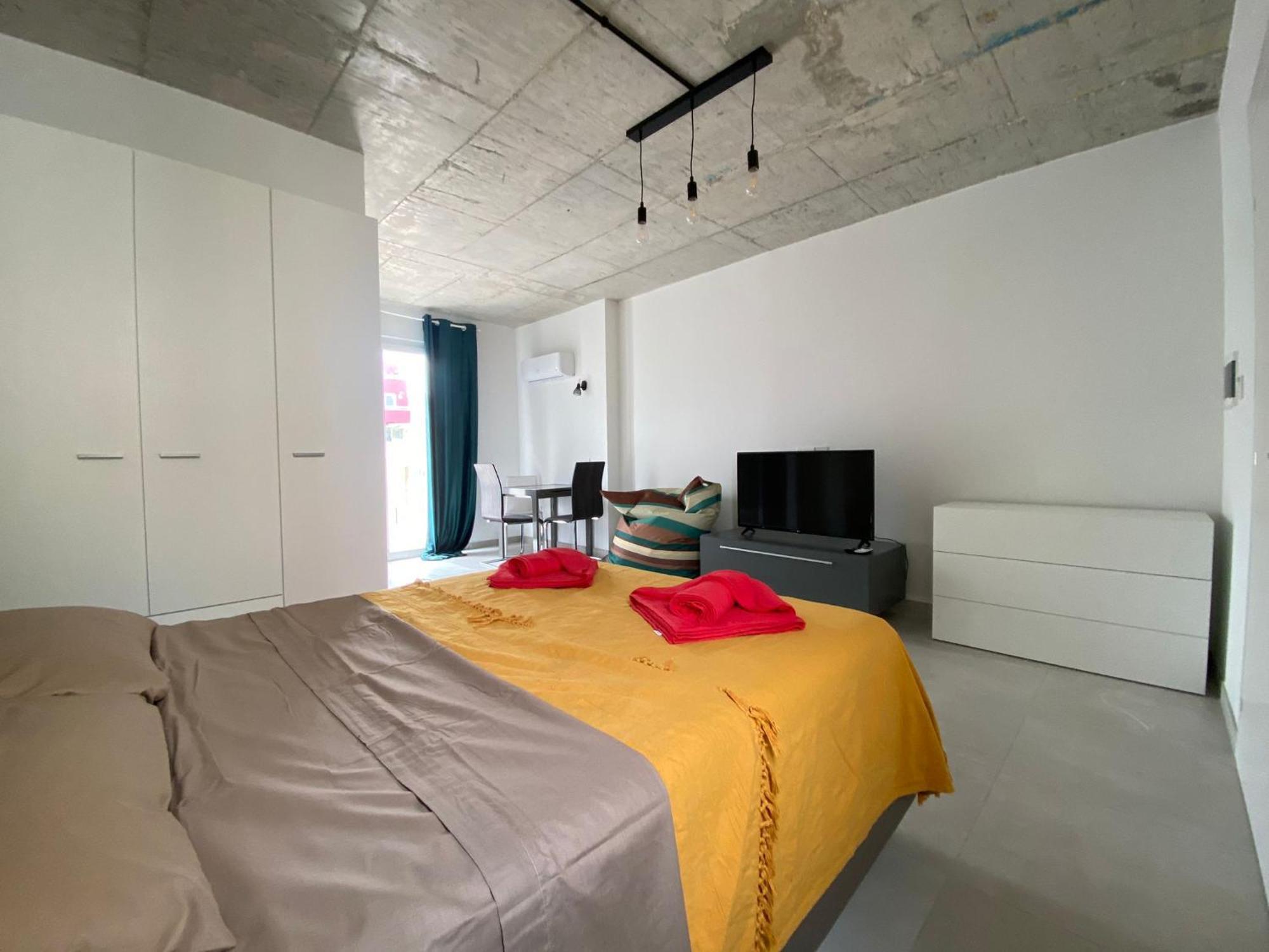 Appartement Minimal & Arty Townhouse à Hamrun Extérieur photo